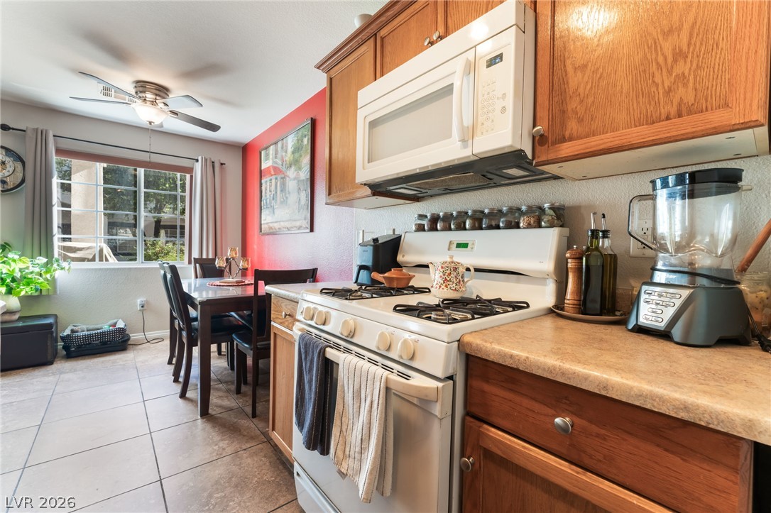 Photo 12 of 38, 5330 E Charleston Boulevard #123