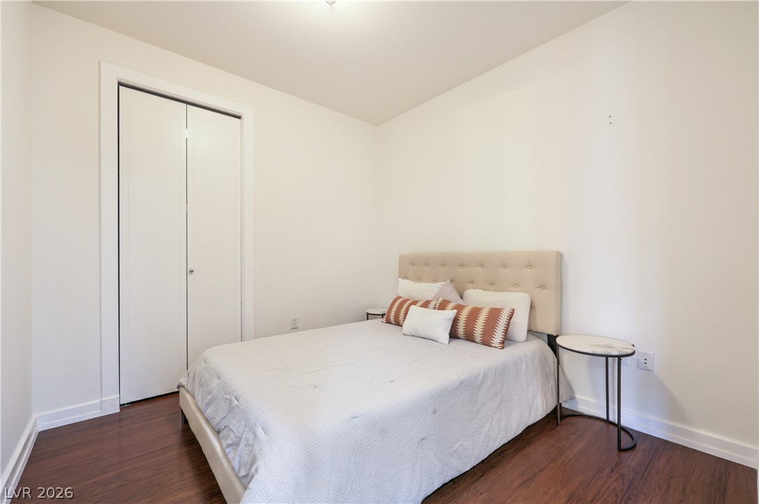 Photo 18 of 27, 4525 E Dean Martin Drive #2911
