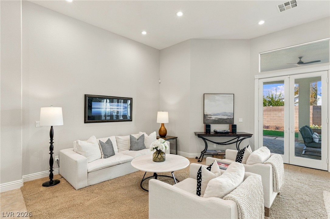 Photo 9 of 52, 210 Torrey Morgan Way