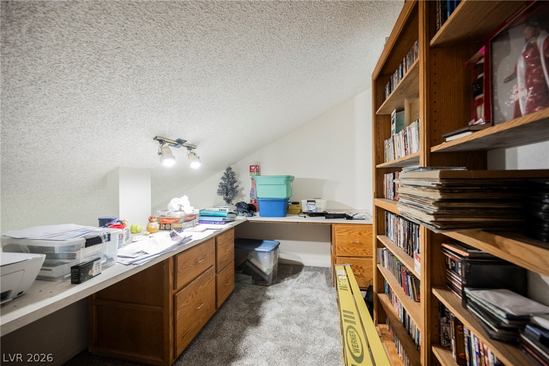 Photo 33 of 49, 4947 Strauss Drive