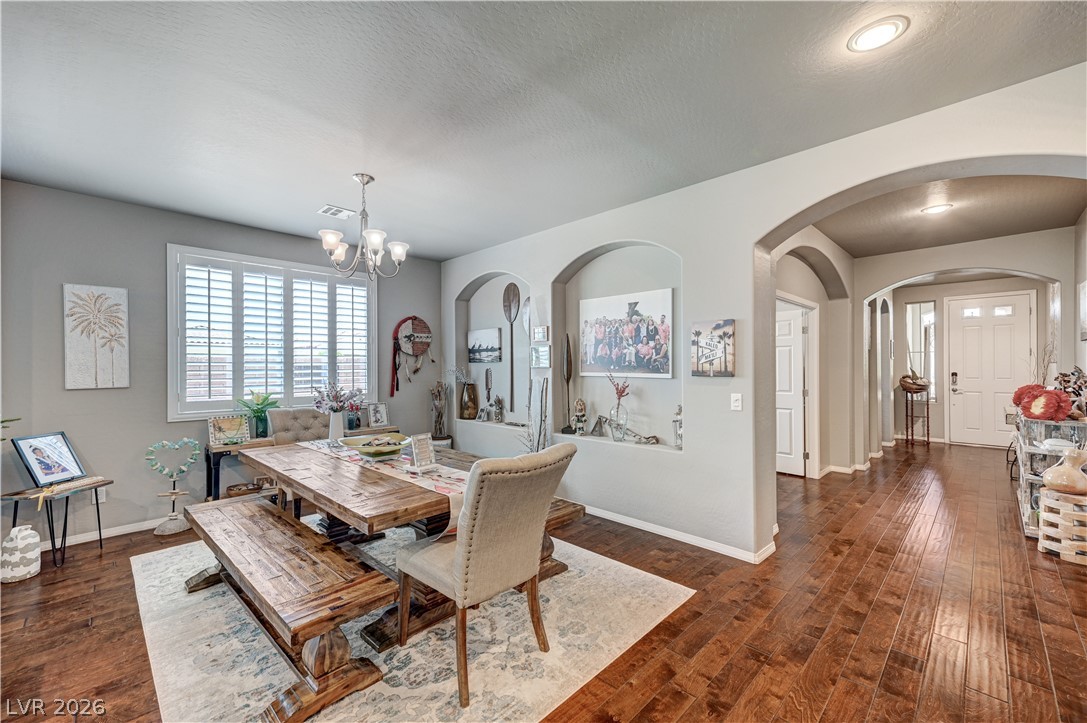 Photo 5 of 3605 Greenbriar Bluff Avenue