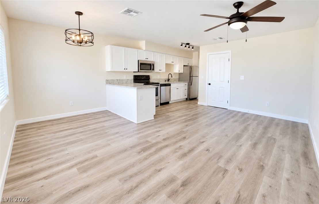 Photo 3 of 2081 S Dandelion Street