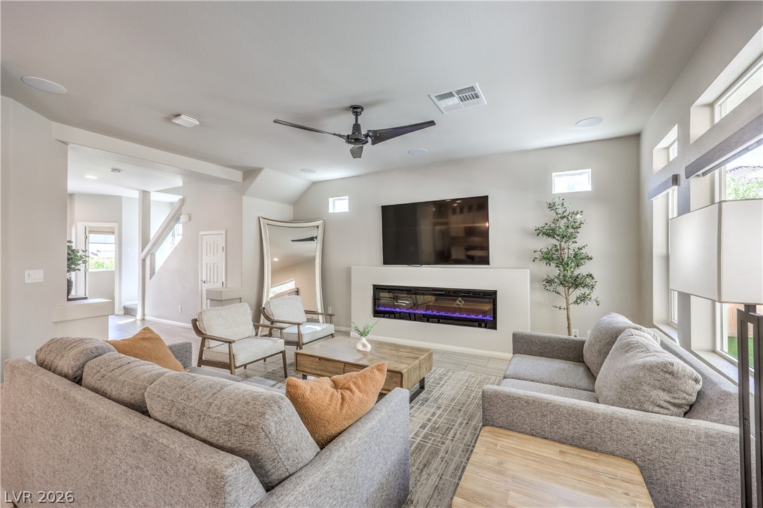 Photo 6 of 62, 9267 Galen Glen Court