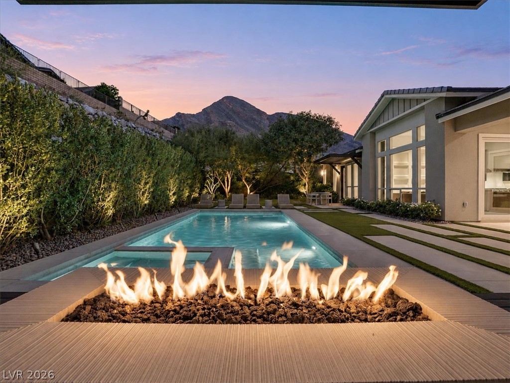 11141 Luna Blanca Drive, Las Vegas 89138