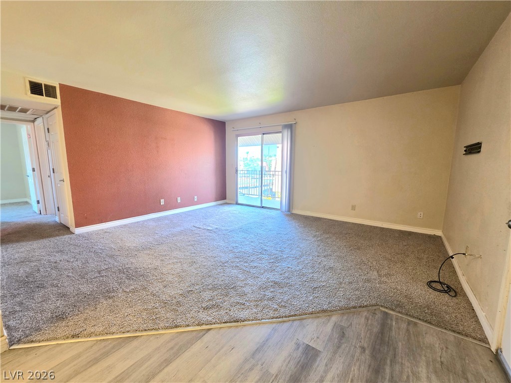Photo 8 of 38, 4470 Sandy River Drive #54