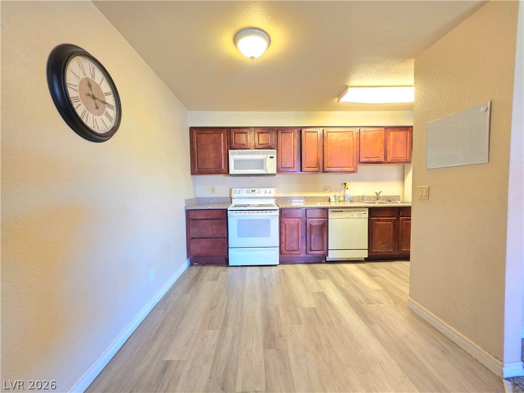 Photo 12 of 38, 4470 Sandy River Drive #54