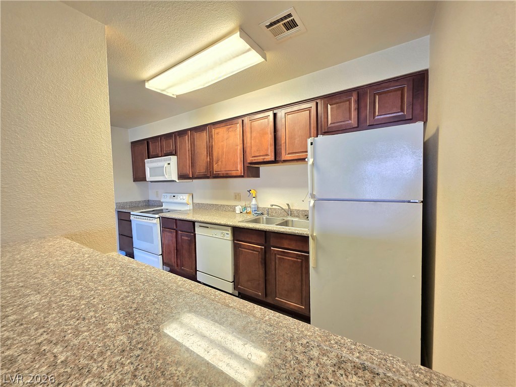 Photo 16 of 38, 4470 Sandy River Drive #54