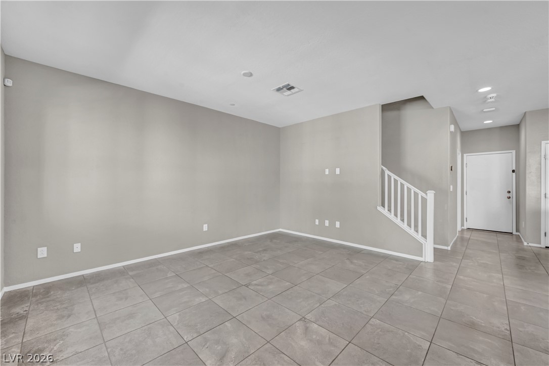 Photo 19 of 47, 8577 Insignia Avenue #101