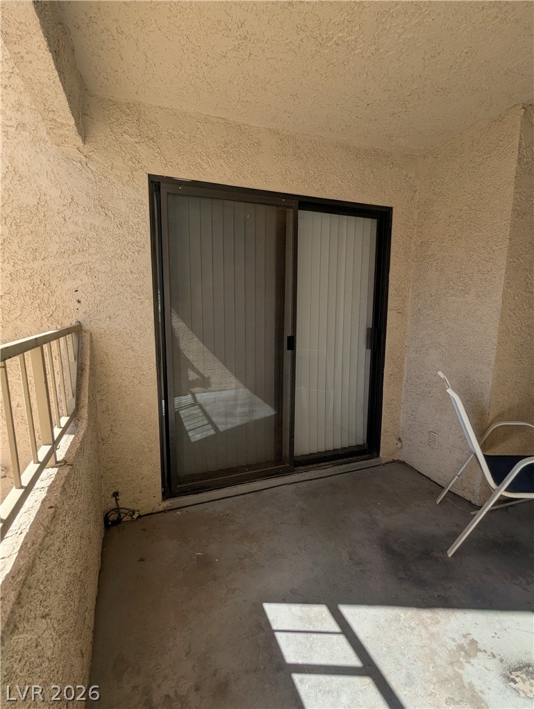 Photo 16 of 19, 1967 Scimitar Drive #1967