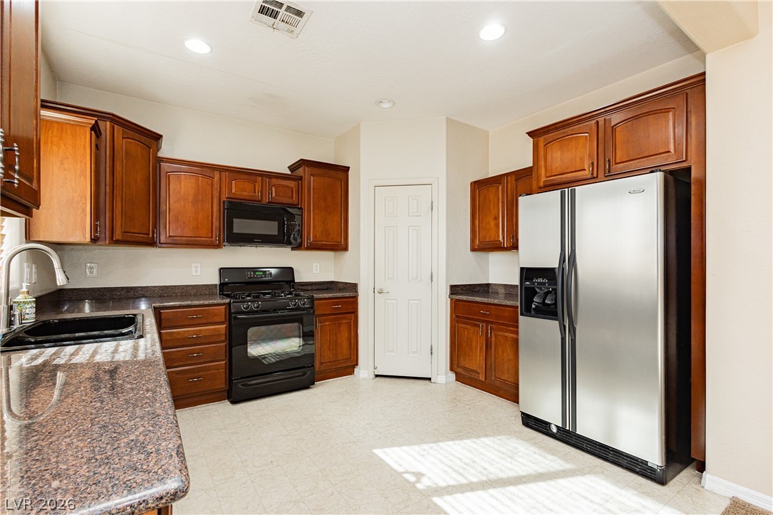 Photo 13 of 40, 11845 Alava Avenue