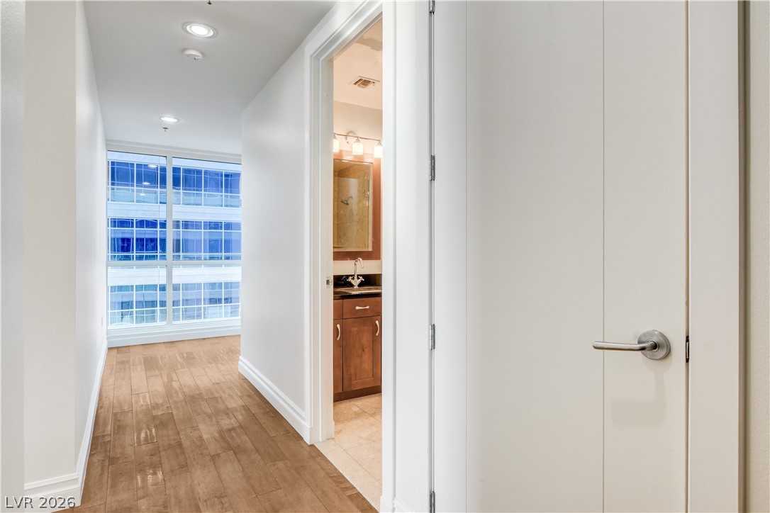 Photo 4 of 4575 DEAN MARTIN Drive #1212