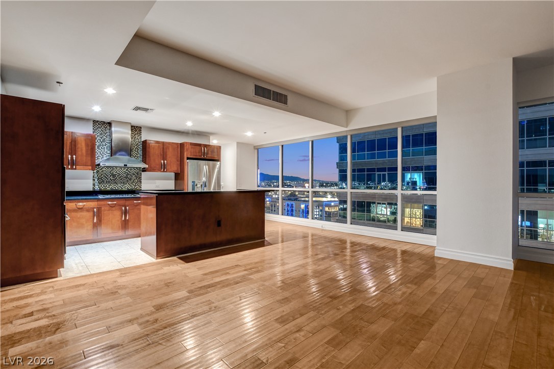 Photo 74 of 88, 4575 DEAN MARTIN Drive #1212