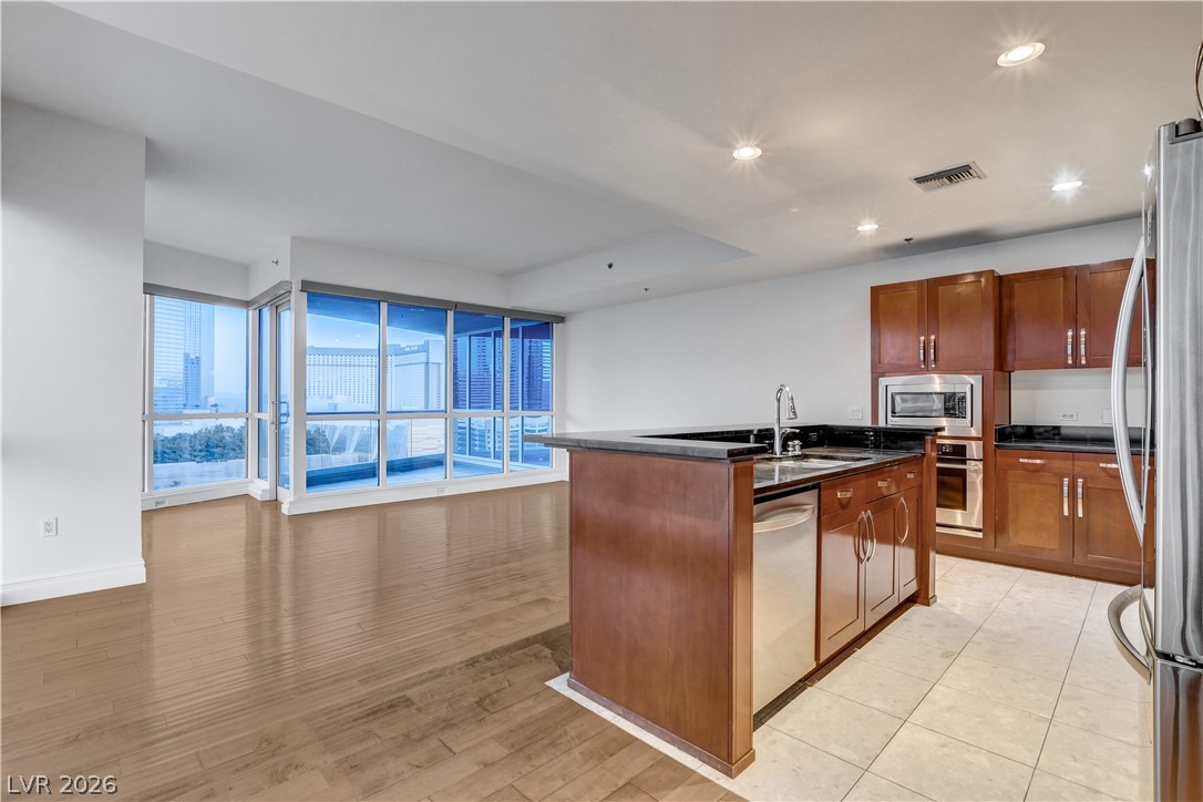 Photo 50 of 88, 4575 DEAN MARTIN Drive #1212