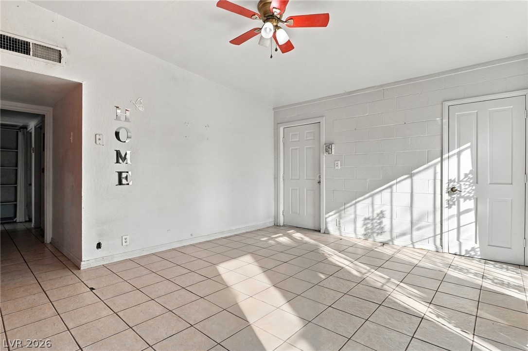 Photo 5 of 2521 Perliter Avenue