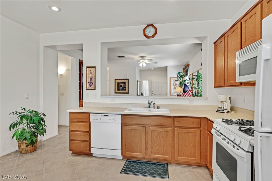 Photo 8 of 36, 2162 Maple Heights Court