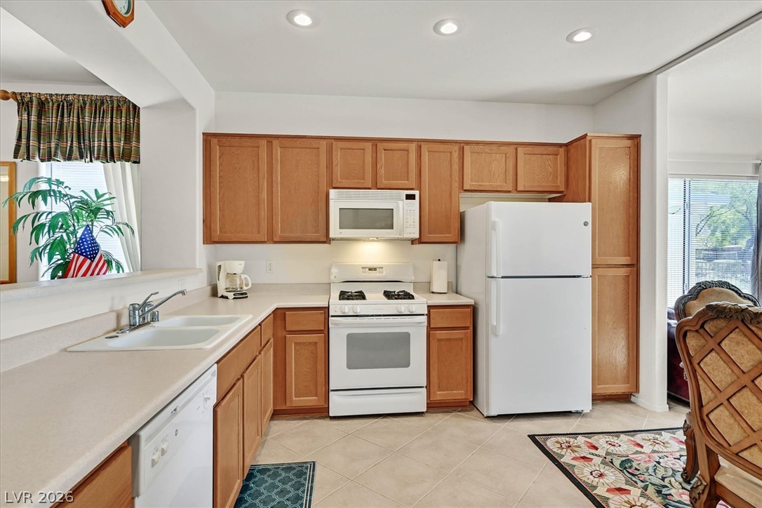 Photo 9 of 36, 2162 Maple Heights Court