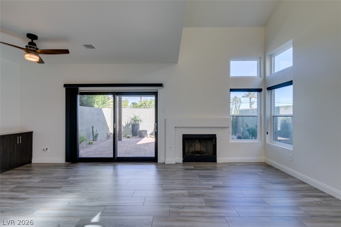 Photo 5 of 1662 Cloister Avenue