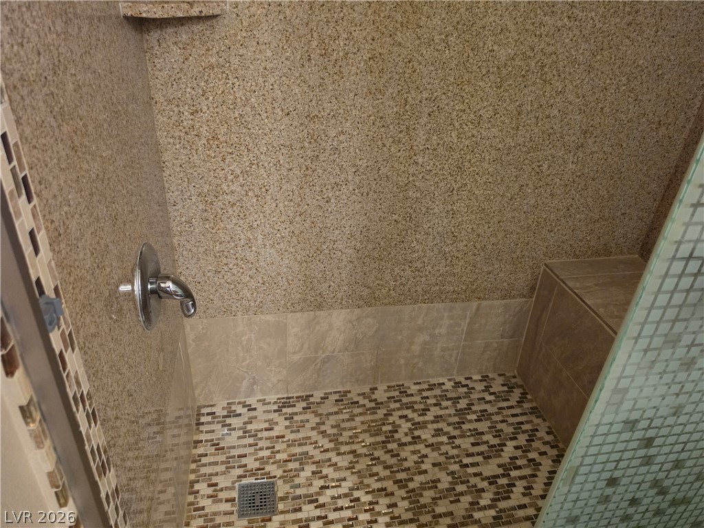 Photo 26 of 41, 8000 W Badura Avenue #2111