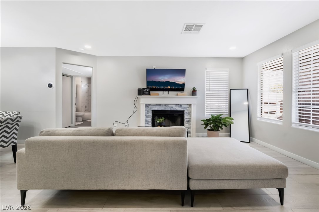 Photo 7 of 33, 3450 Erva Street #230
