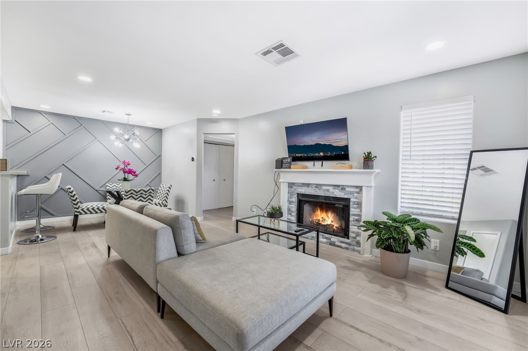 Photo 13 of 33, 3450 Erva Street #230