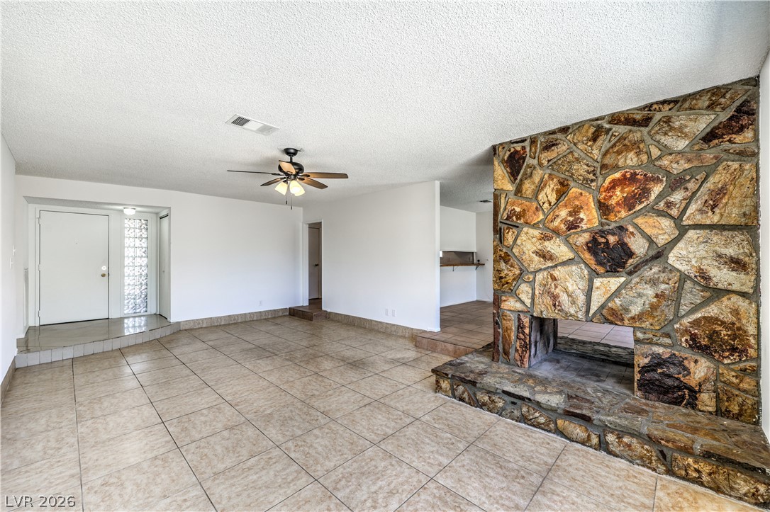 Photo 5 of 4462 Newton Drive