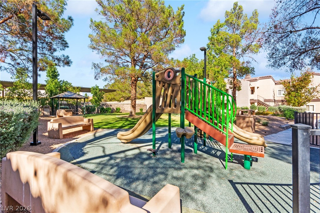 Photo 36 of 39, 5250 S Rainbow Boulevard #2033