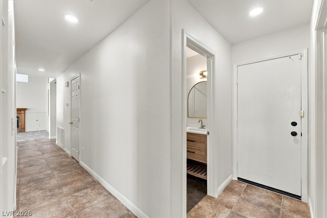 Photo 15 of 47, 2232 Le Conte Avenue