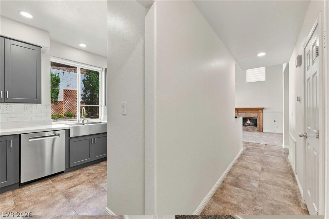 Photo 18 of 47, 2232 Le Conte Avenue