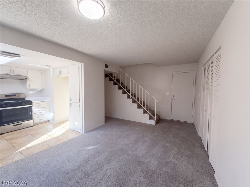 Photo 7 of 17, 1511 Living Desert Drive #B