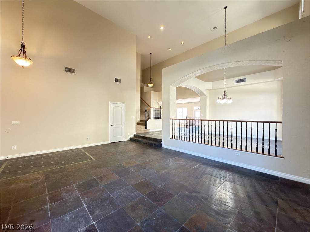Photo 7 of 42, 11541 Bollinger Lane