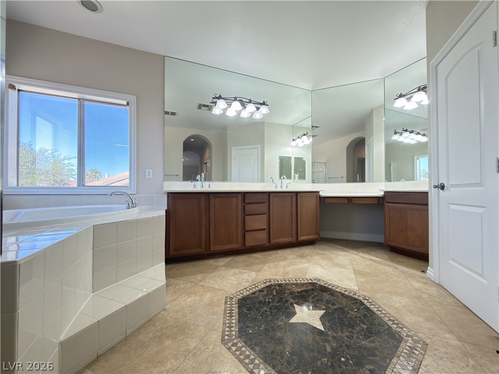 Photo 11 of 42, 11541 Bollinger Lane