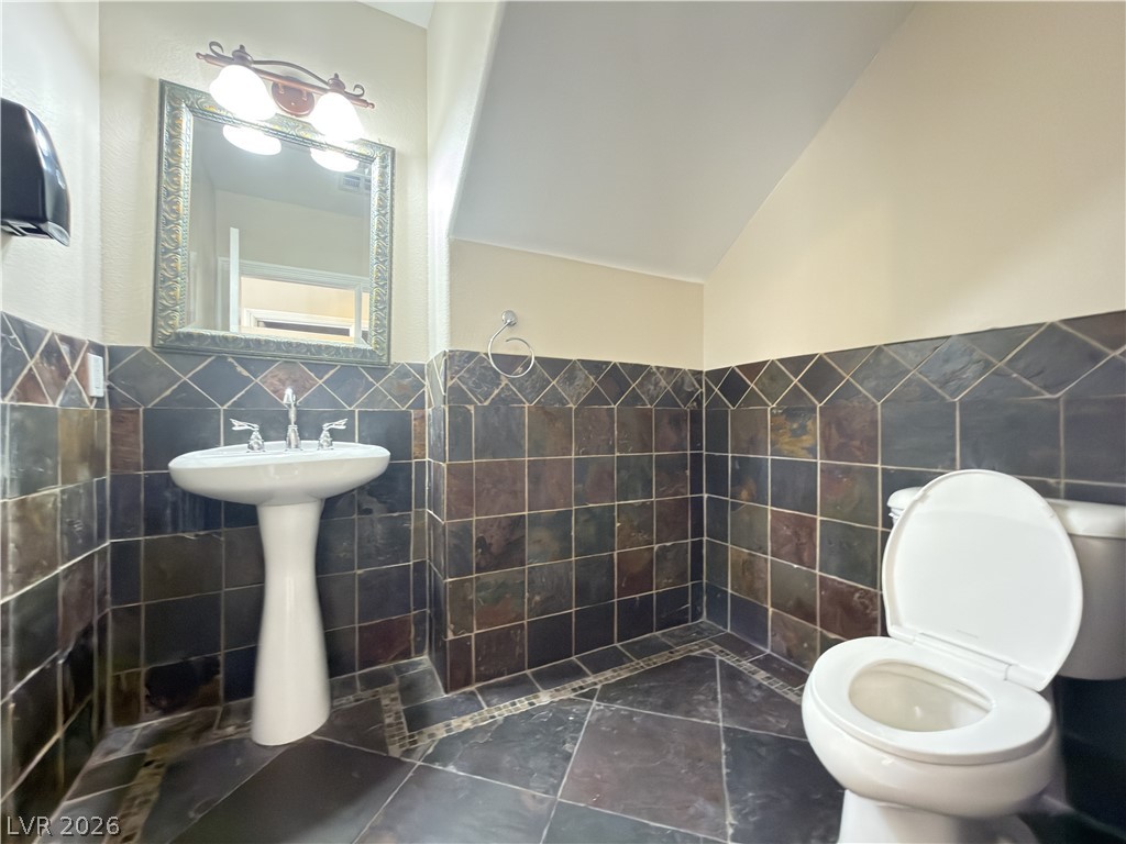 Photo 34 of 42, 11541 Bollinger Lane