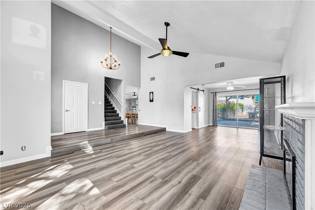 Photo 6 of 36, 342 Fuente Drive