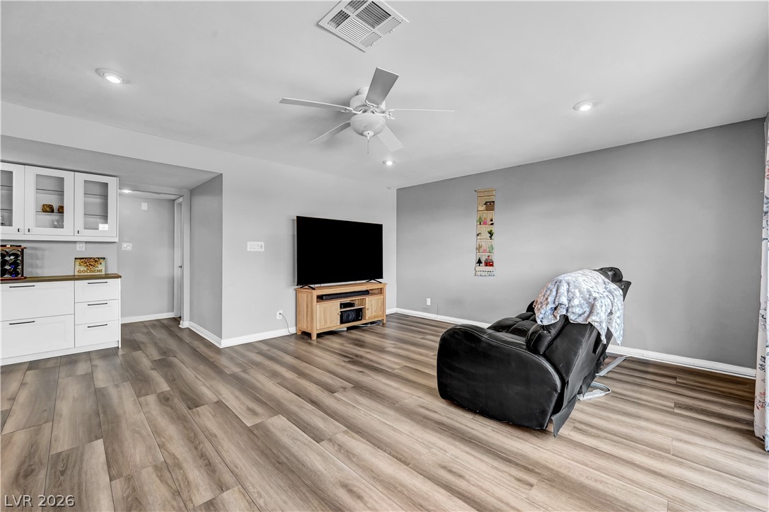 Photo 19 of 36, 342 Fuente Drive