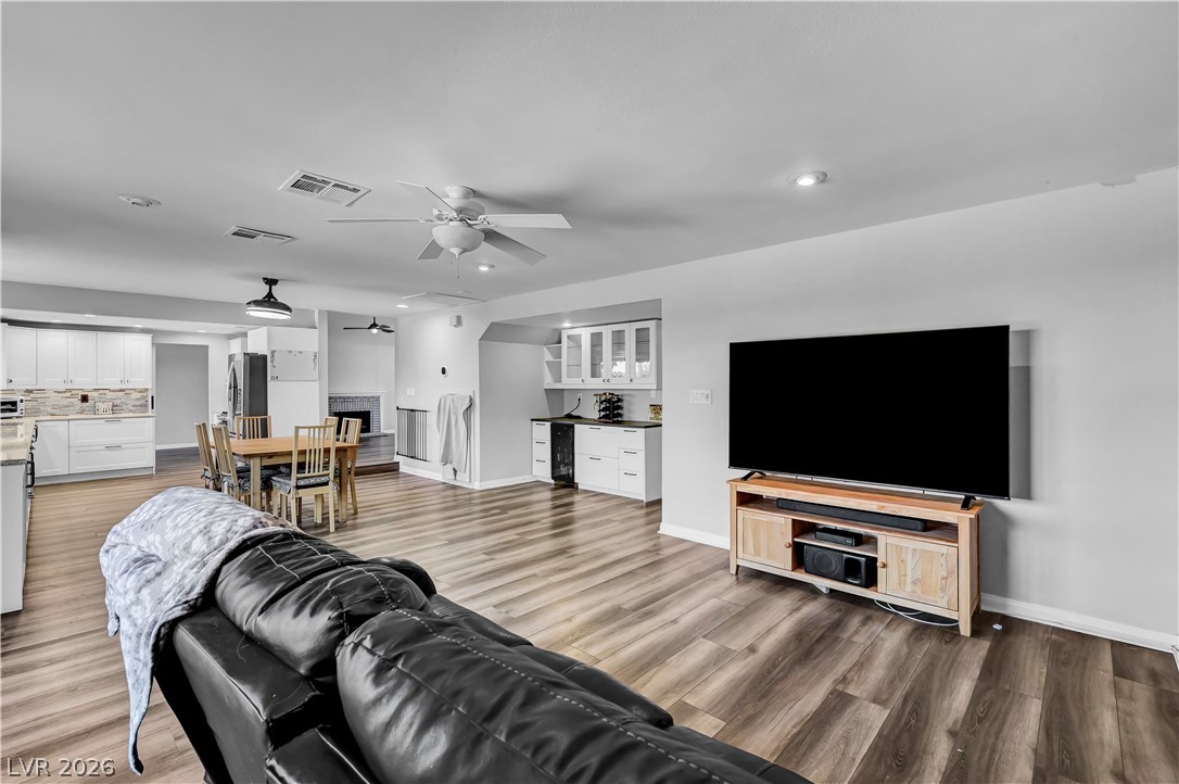 Photo 20 of 36, 342 Fuente Drive