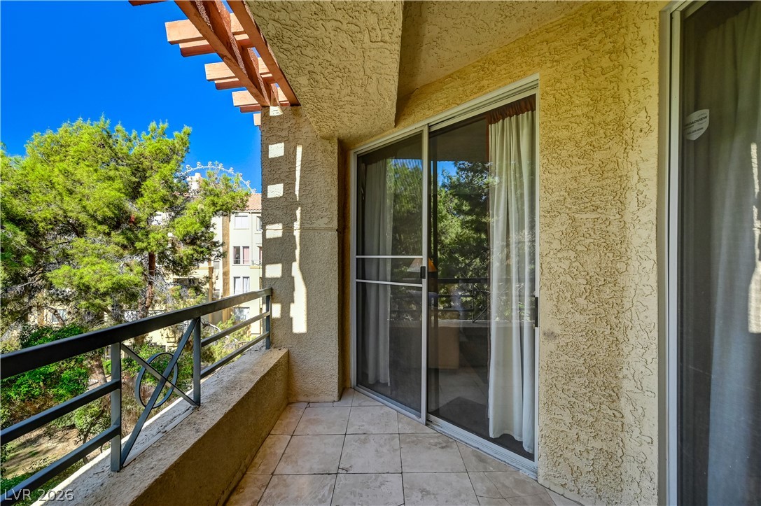 Photo 37 of 62, 230 E Flamingo Road #333