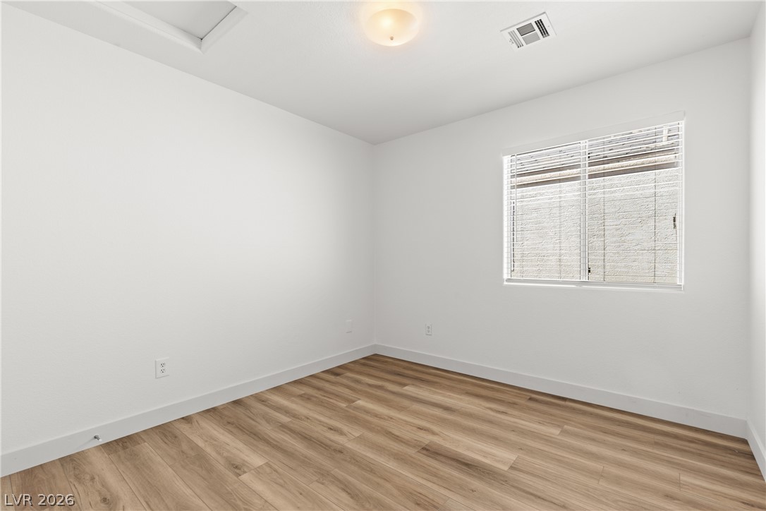 Photo 31 of 50, 5429 Bridgehampton Avenue