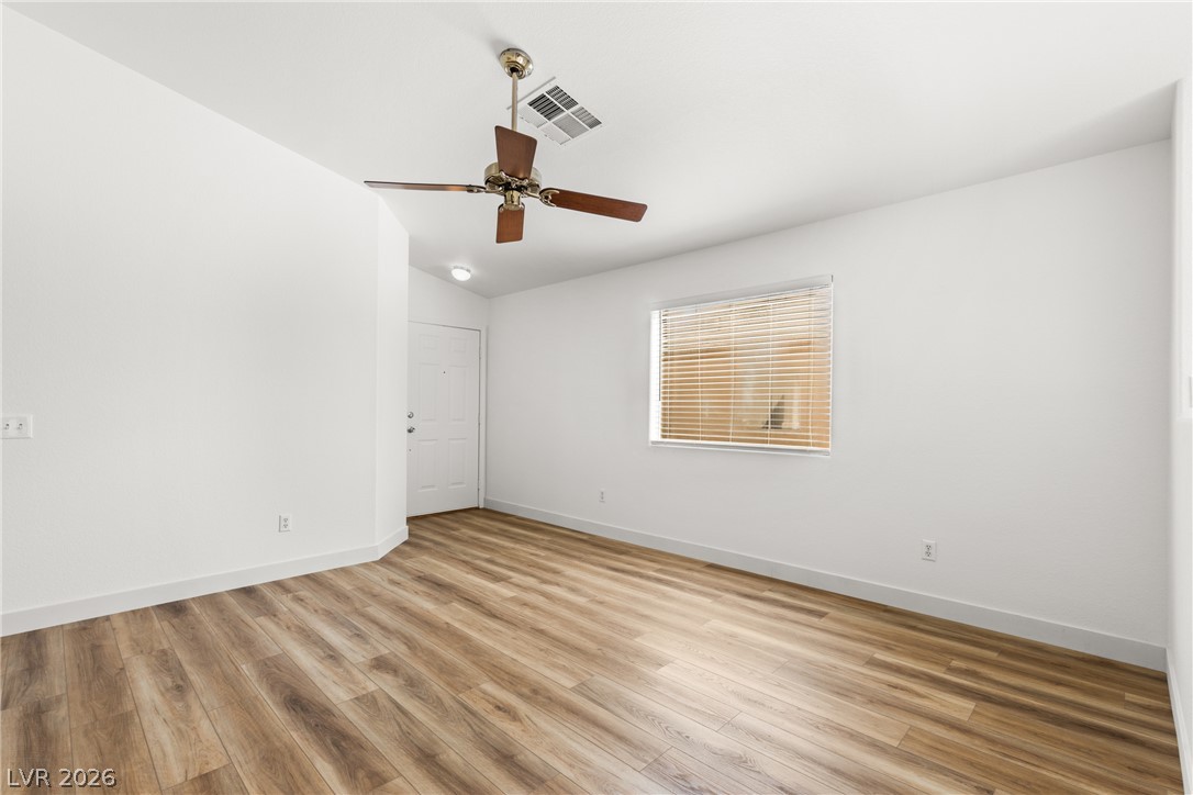Photo 8 of 50, 5429 Bridgehampton Avenue