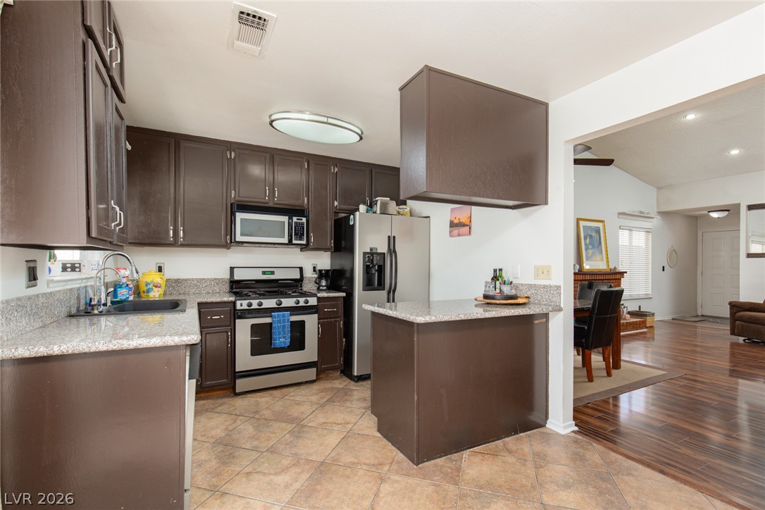 Photo 11 of 30, 6705 Waterville Circle
