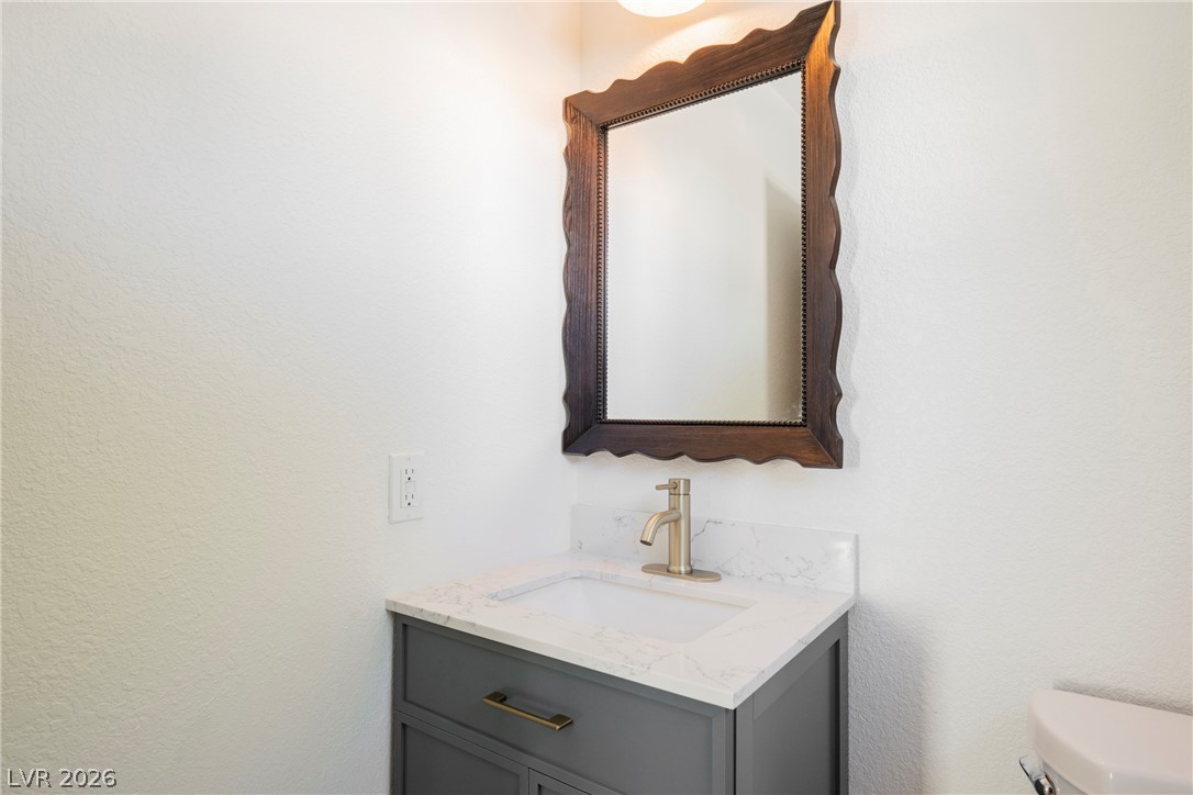 Photo 5 of 2529 Cortina Avenue