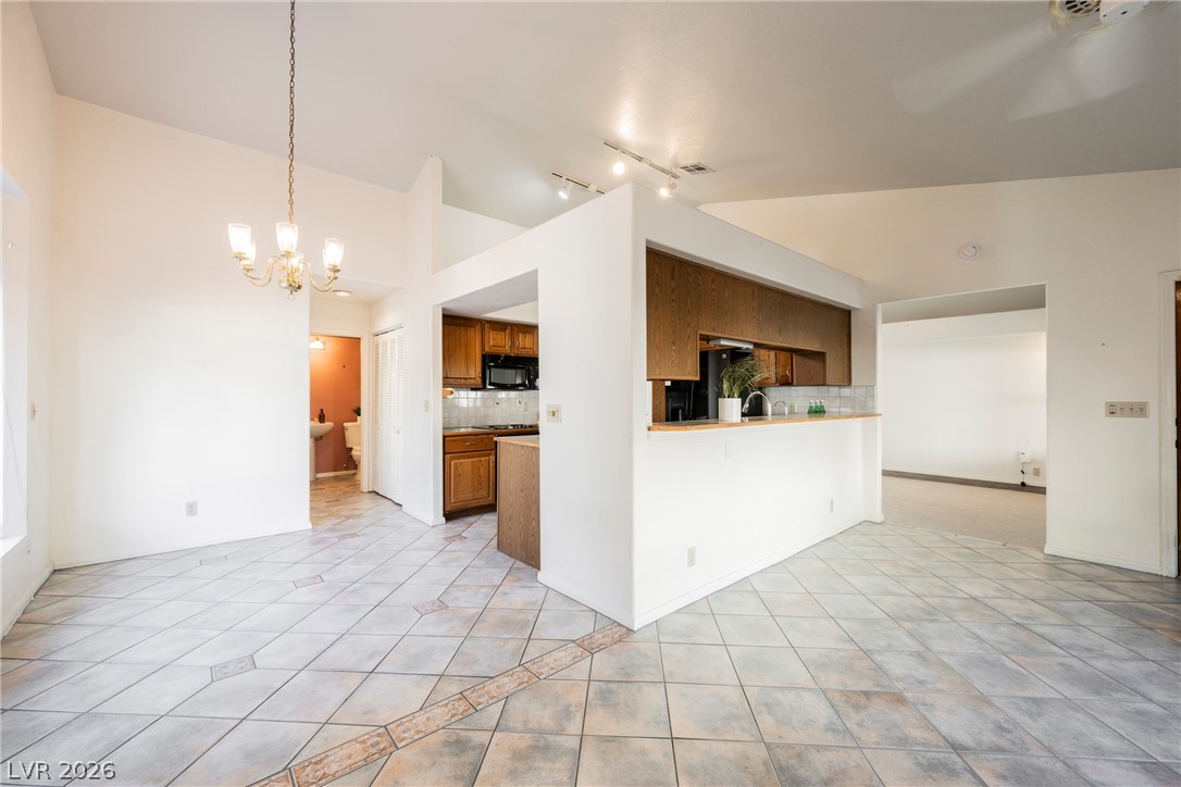 Photo 9 of 21, 1109 Halite Court