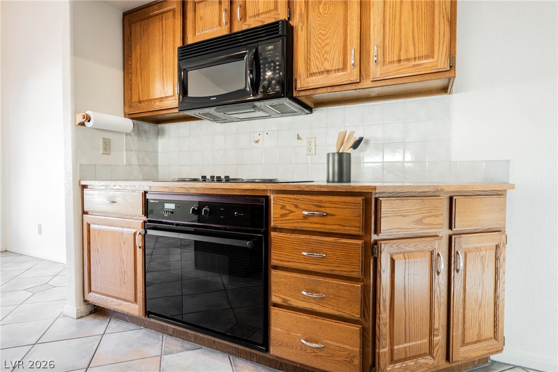 Photo 11 of 21, 1109 Halite Court