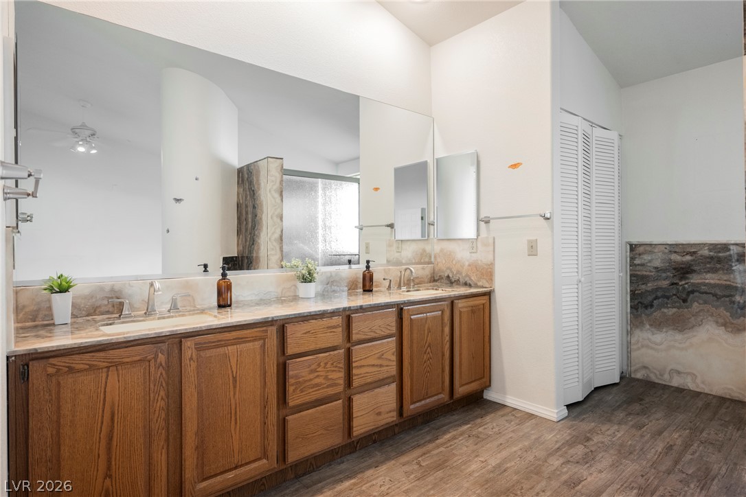 Photo 14 of 21, 1109 Halite Court