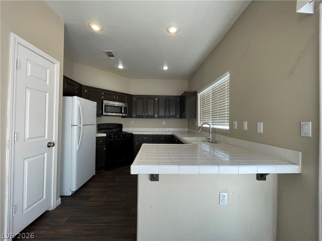 Photo 2 of 7873 Blue Brook Drive