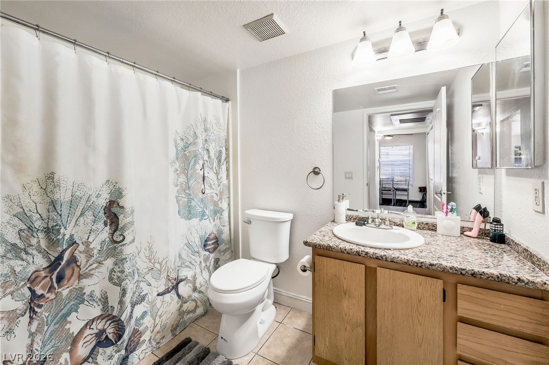 Photo 17 of 25, 5055 W Hacienda Avenue #1136