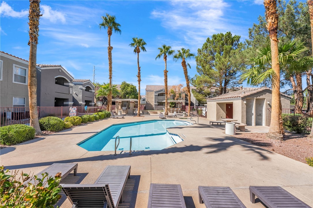 Photo 23 of 25, 5055 W Hacienda Avenue #1136