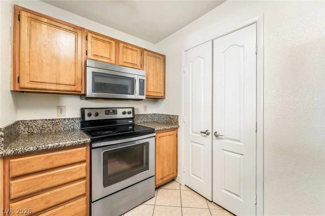 Photo 9 of 25, 5055 W Hacienda Avenue #1136