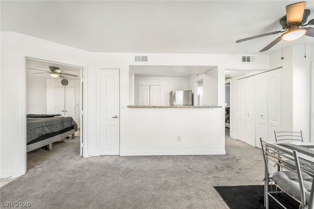 Photo 11 of 25, 5055 W Hacienda Avenue #1136
