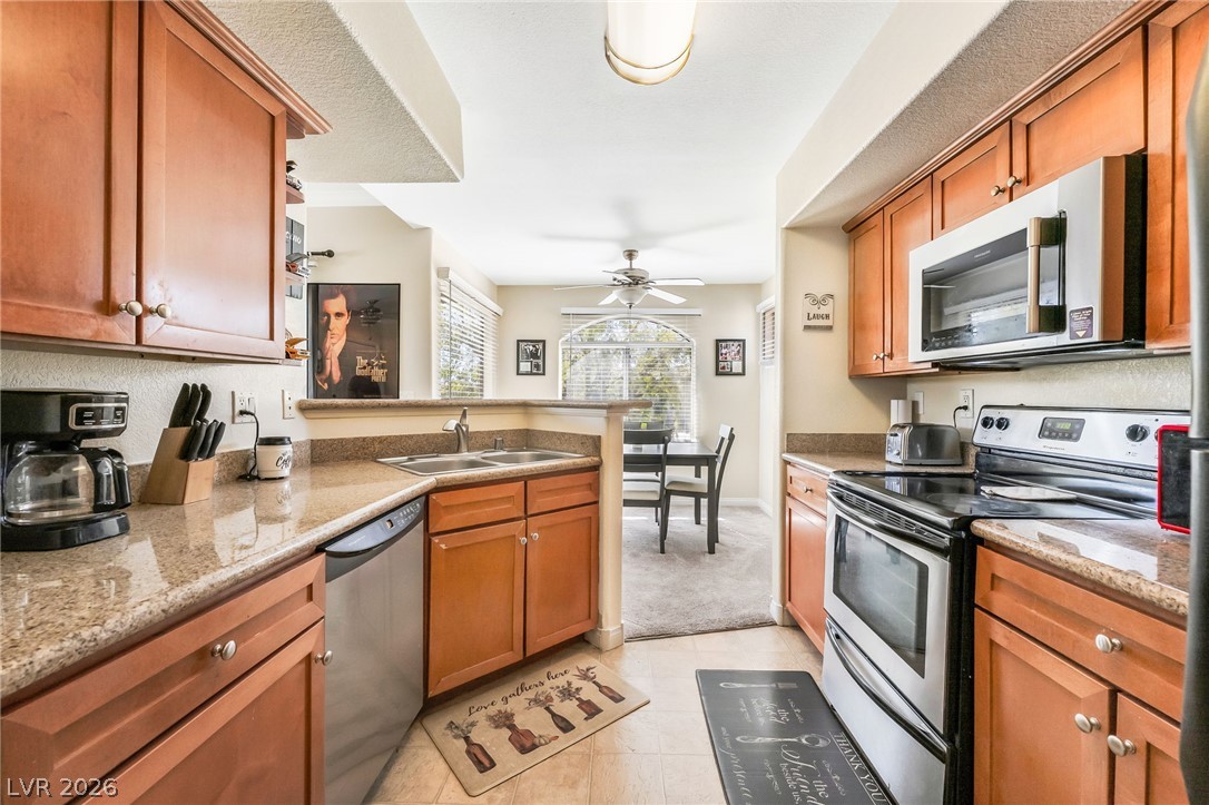 Photo 10 of 26, 4400 S Jones Boulevard #2033