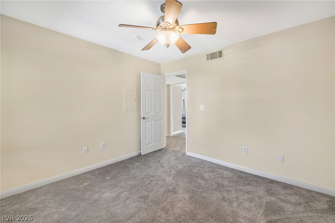 Photo 16 of 26, 4400 S Jones Boulevard #2033